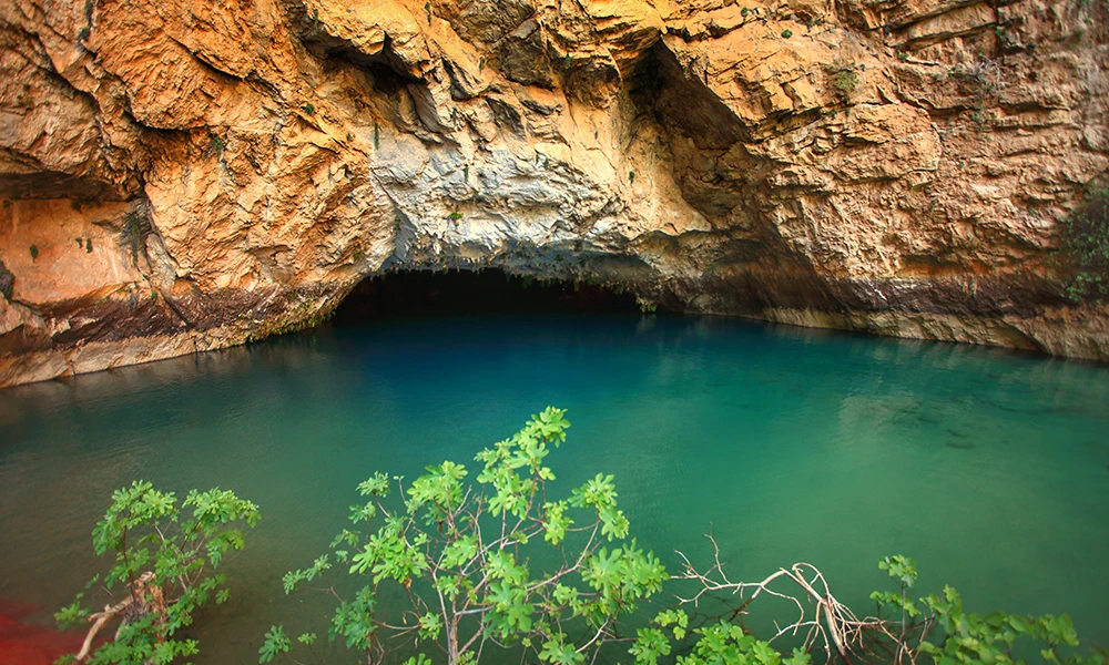 Altınbeşik Cave