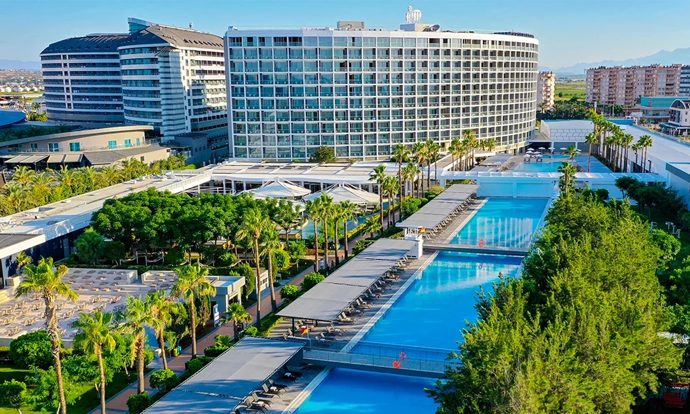 Transfer from Antalya Airport to Crystal Centro