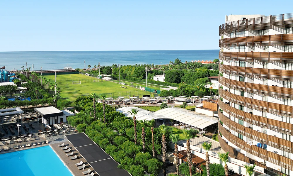 Transfer from Antalya Airport to Nirvana Cosmopolitan