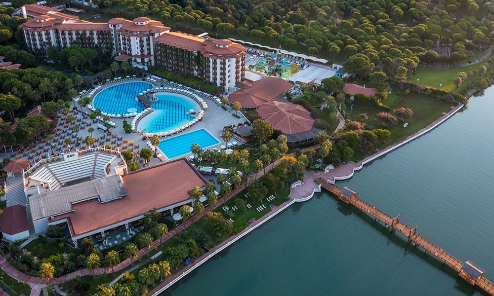 Transfer from Antalya Airport to Selectum Family Resort Belek