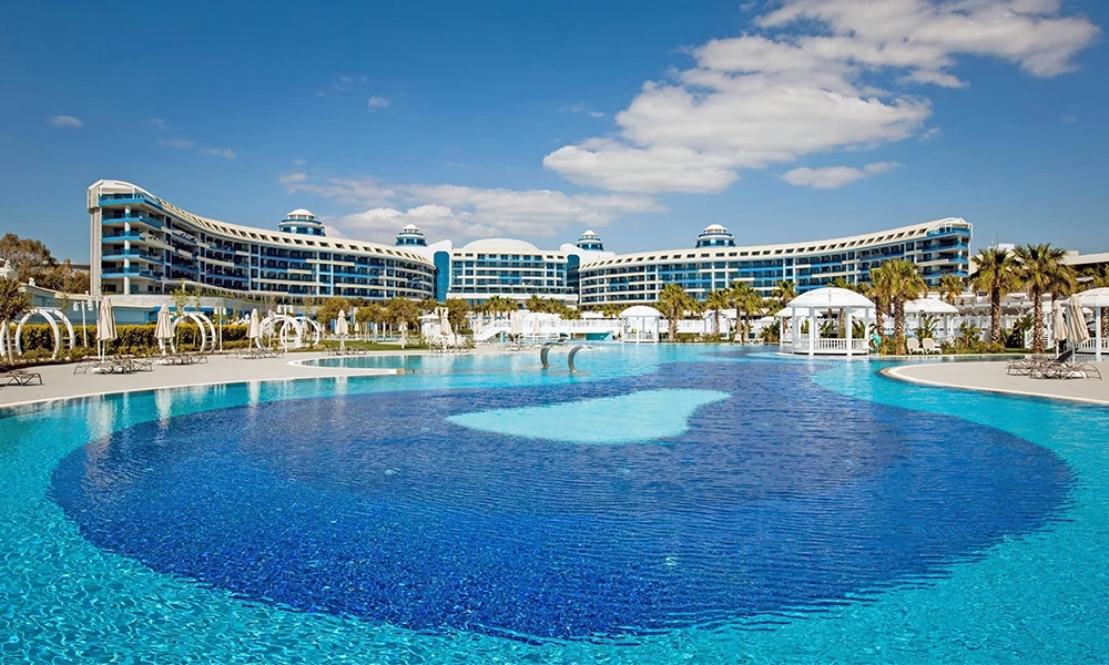 Transfer from Antalya Airport to Sueno Hotels Deluxe Belek