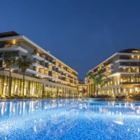 Transfer vom Flughafen Antalya nach Acanthus Cennet Barut Collection