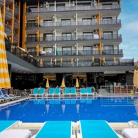 Transfer vom Flughafen Antalya nach Arsi Hotel