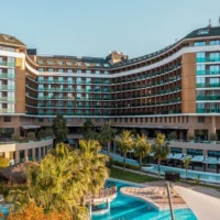 Flughafen Antalya nach Aska Lara Resort & Spa