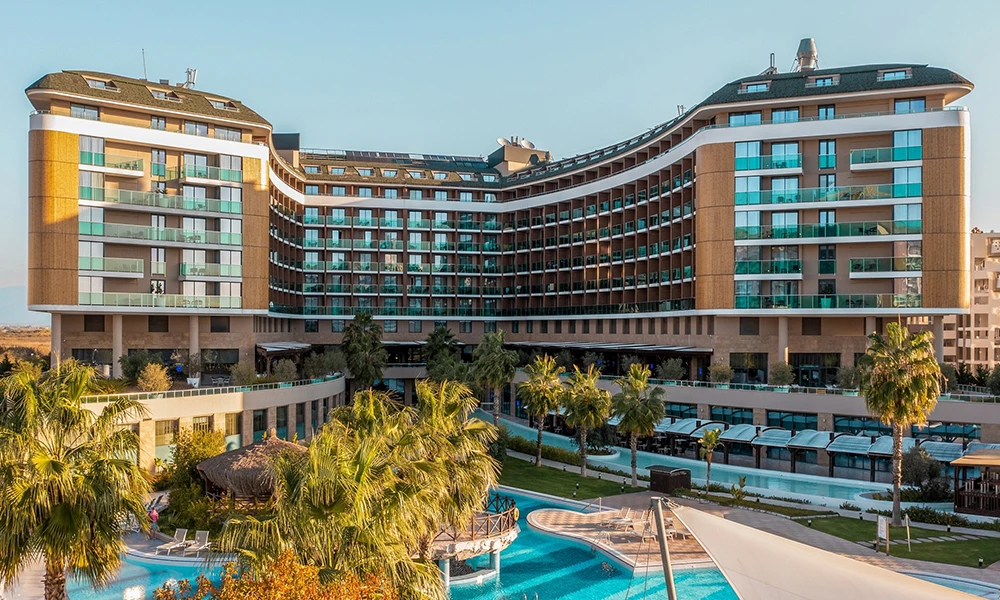 Flughafen Antalya nach Aska Lara Resort & Spa