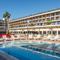 Transfer vom Flughafen Antalya nach Aydinbey Queen's Palace & Spa