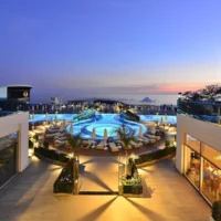 Transfer vom Flughafen Antalya nach Azura Deluxe Resort & Spa Hotel