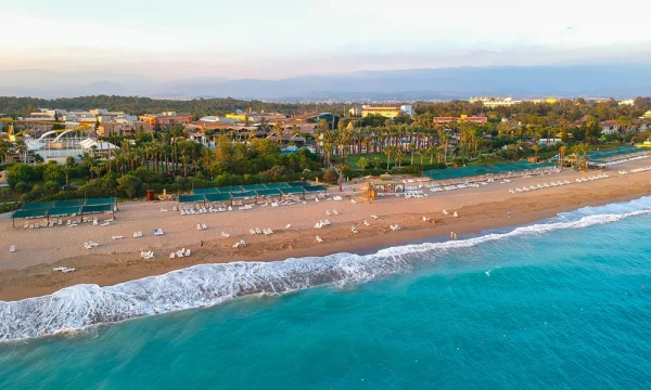 Transfer vom Flughafen Antalya nach Boğazkent