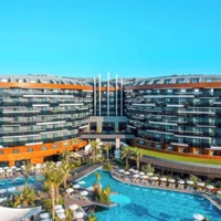 Transfer vom Flughafen Antalya nach Calyptus Kirman Premium