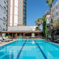 Transfer vom Flughafen Antalya nach City Live Hotel