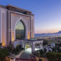 Transfer vom Flughafen Antalya nach Crowne Plaza Antalya