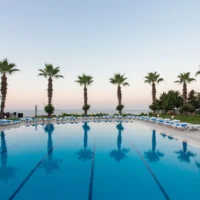 Transfer vom Flughafen Antalya nach Falcon Hotel