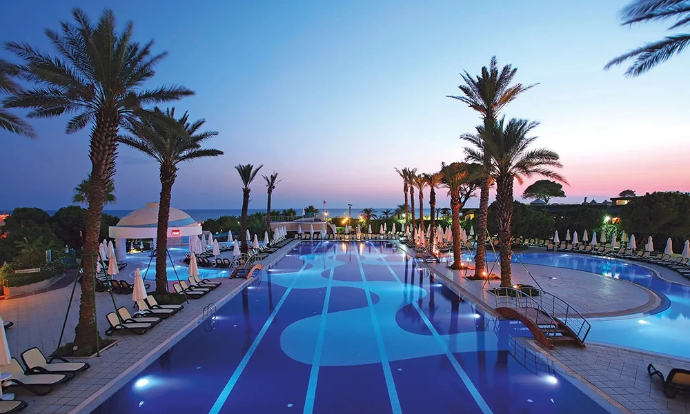 Transfer vom Flughafen Antalya nach Limak Atlantis Deluxe Hotel