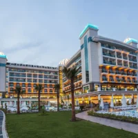 Transfer vom Flughafen Antalya nach Luna Blanca Resort & Spa