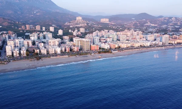 Transfer vom Flughafen Antalya nach Mahmutlar