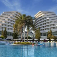 Transfer vom Flughafen Antalya nach Miracle Resort Hotel