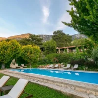 Transfer vom Flughafen Antalya nach Olympos Mountain Lodge