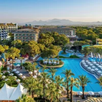 Transfer vom Flughafen Antalya nach Papillon Ayscha Hotel