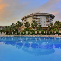 Transfer vom Flughafen Antalya nach Seaden Sea World Resort & Spa
