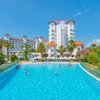 Transfer vom Flughafen Antalya nach Serenis Hotel