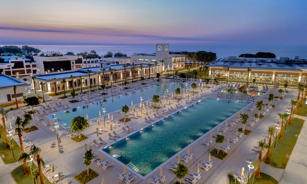 Transfer vom Flughafen Antalya nach Swandor Hotels & Resorts Kemer