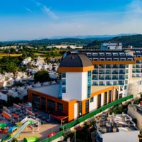 Transfer vom Flughafen Antalya nach Throne Beach Resort & Spa