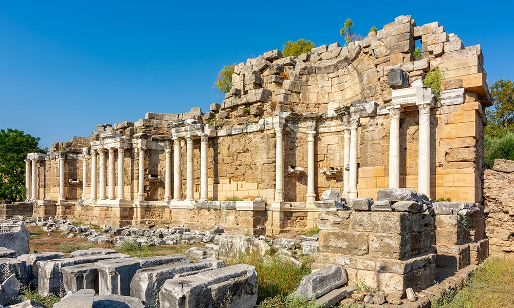 Side Monumental Fountain (Nymphaeum)